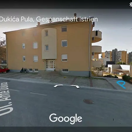Apartment P & E Pula